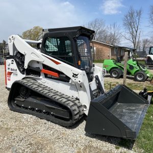 Compact Track Loader, 92 HP &#8211; 4,900 Lb. Lift Capacity