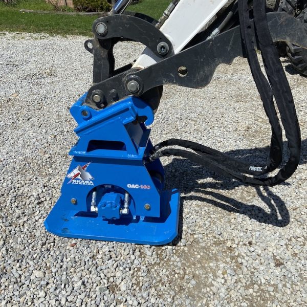 Okada OAC100 Hydraulic Compactor Plate for Excavator